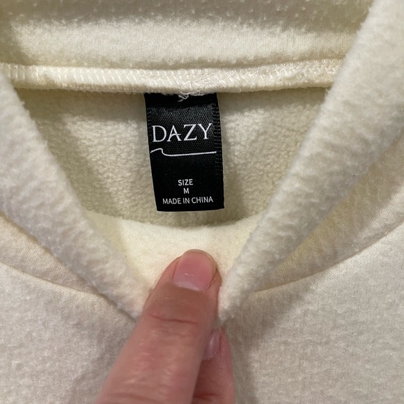 DAZY “sweet candy” fleece long sleeve size medium - Picture 2 of 3